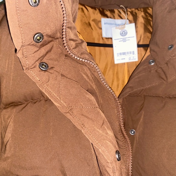 Amazon essentials oversized cropped puffer coat - Picture 2 of 2